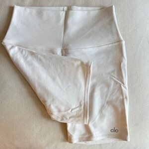 ALO Yoga Cream High-Waist Leggings